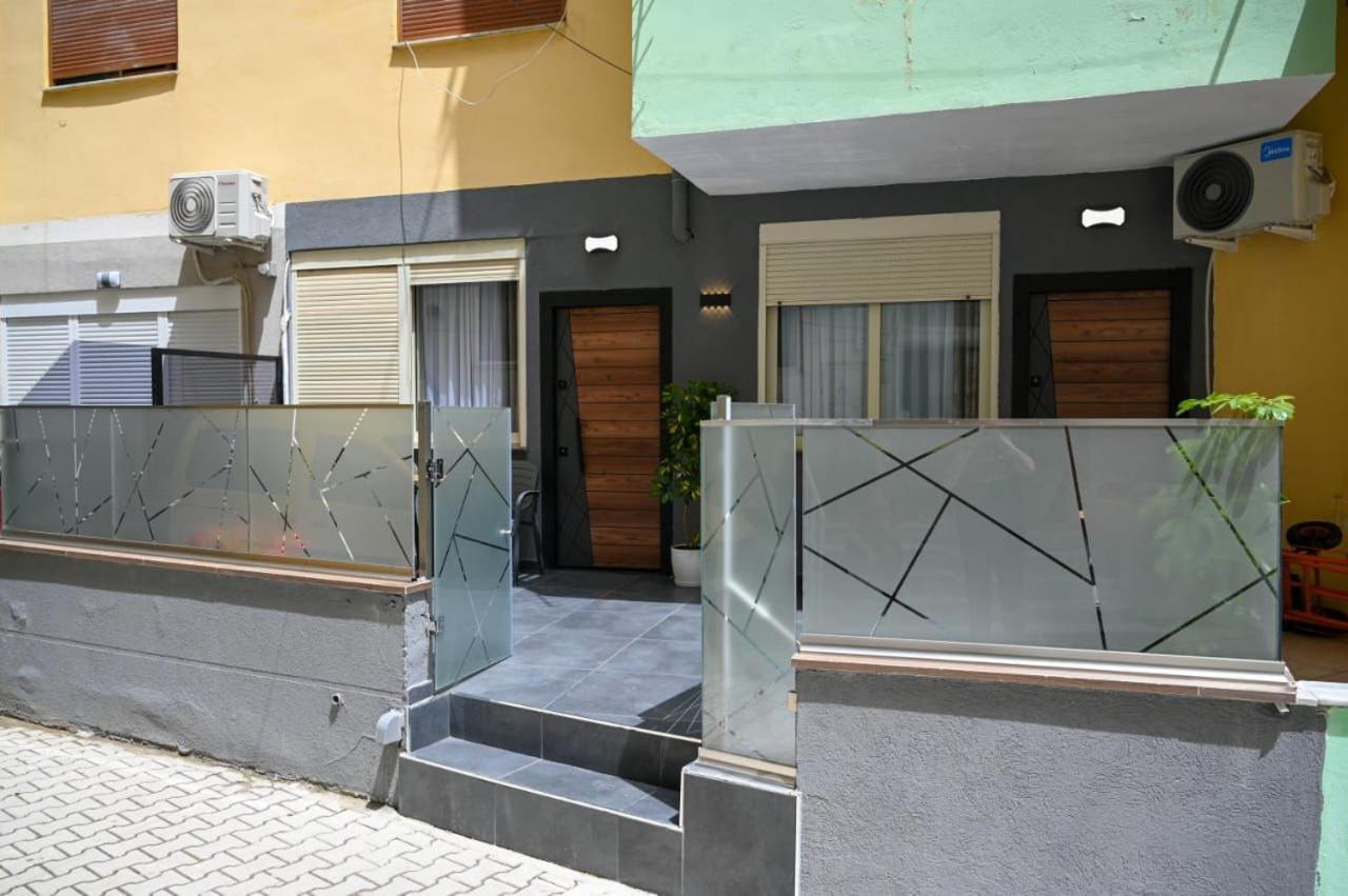 Andi Apartments Дуррес Экстерьер фото
