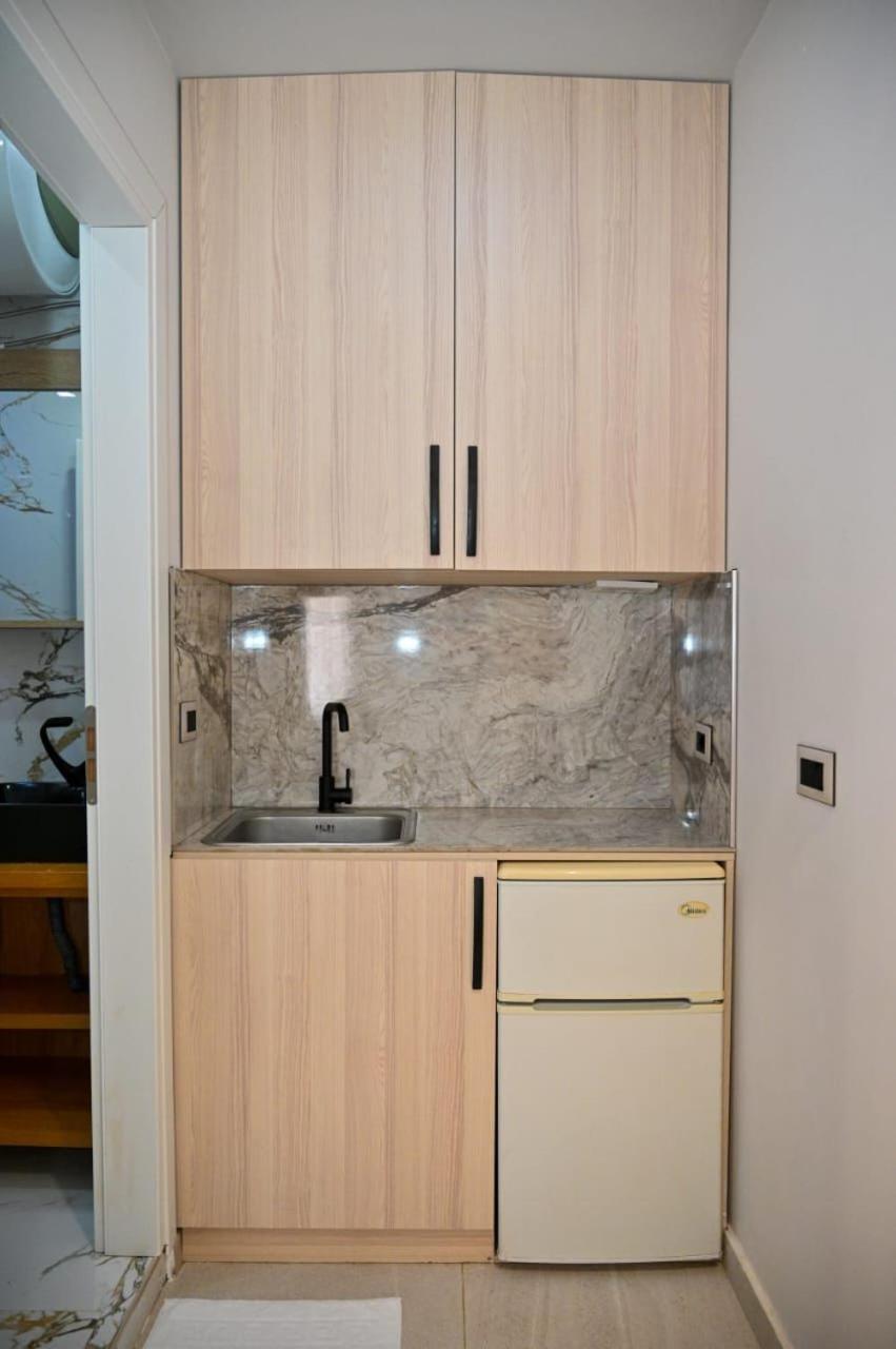 Andi Apartments Дуррес Экстерьер фото